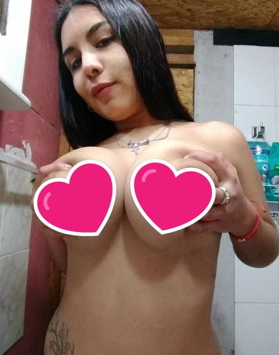 Hot 0Oliviar Female,Tall,Blonde,English,African