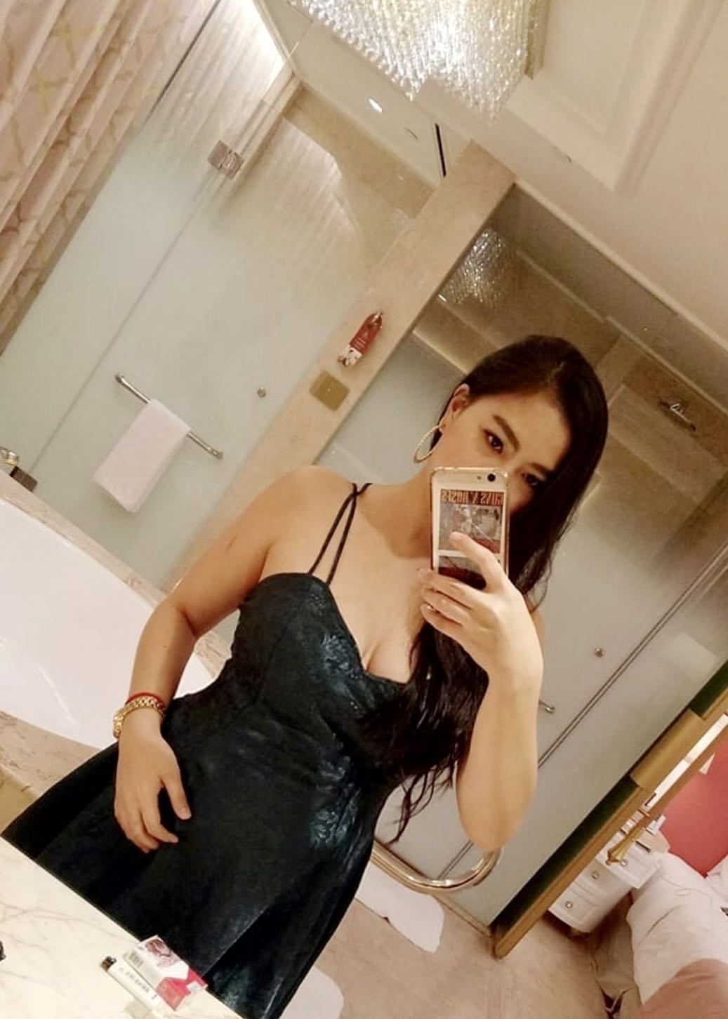 Sita 26 Female,Bisexual,Tall,Blonde,English