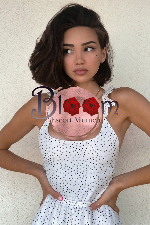horny0Jenny Female,5'3 or under(160cm),Bisexual,Blonde,DD cup