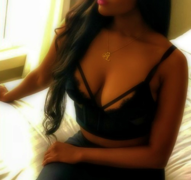 Ribby Female,5'3 or under(160cm),Bisexual,JJ cup,Groups/Paties