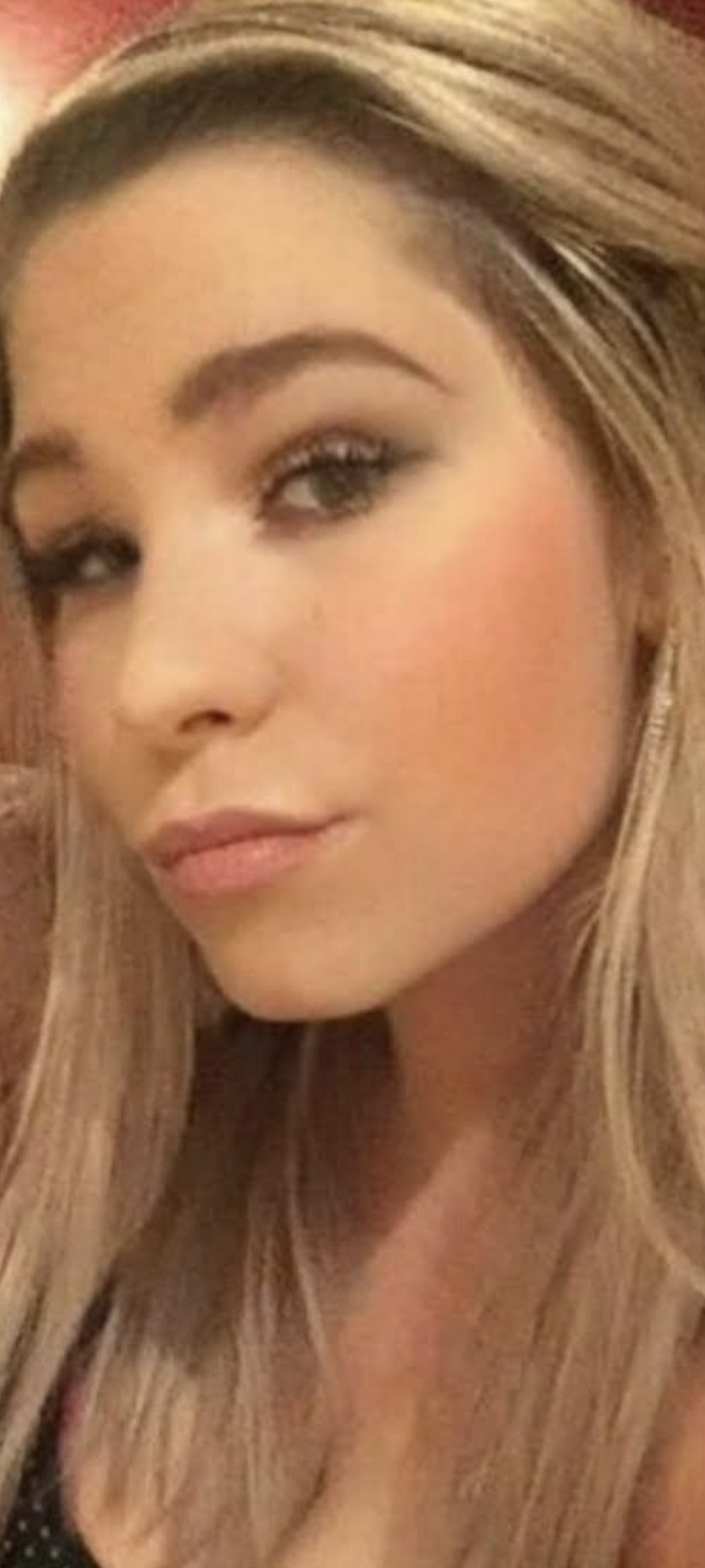 SLUT Hannah0 Female,Bisexual,D cup,51-55kg,Italian