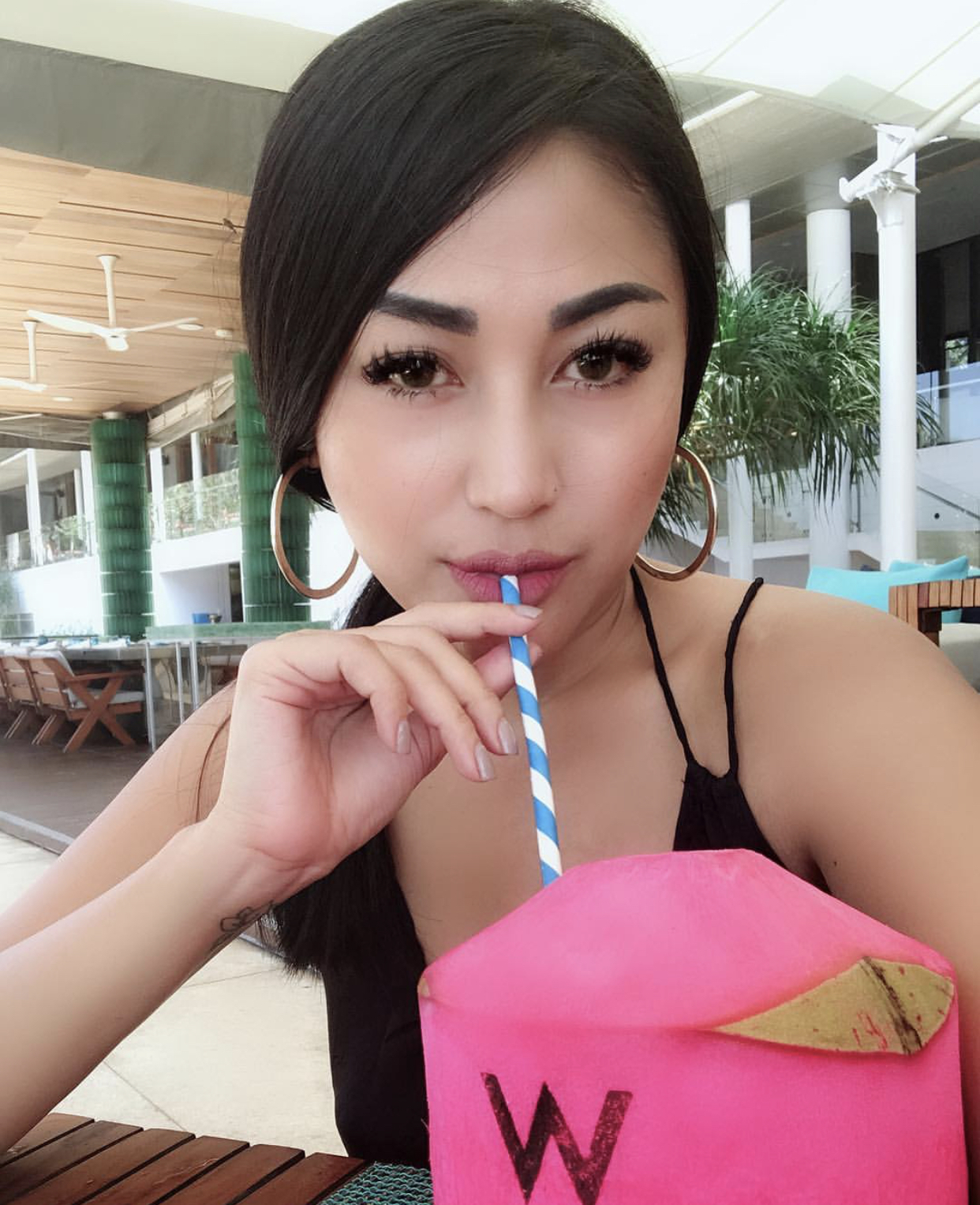 Babe Kim 5'3 or under(160cm),Bisexual,Tall,Red, 75kg