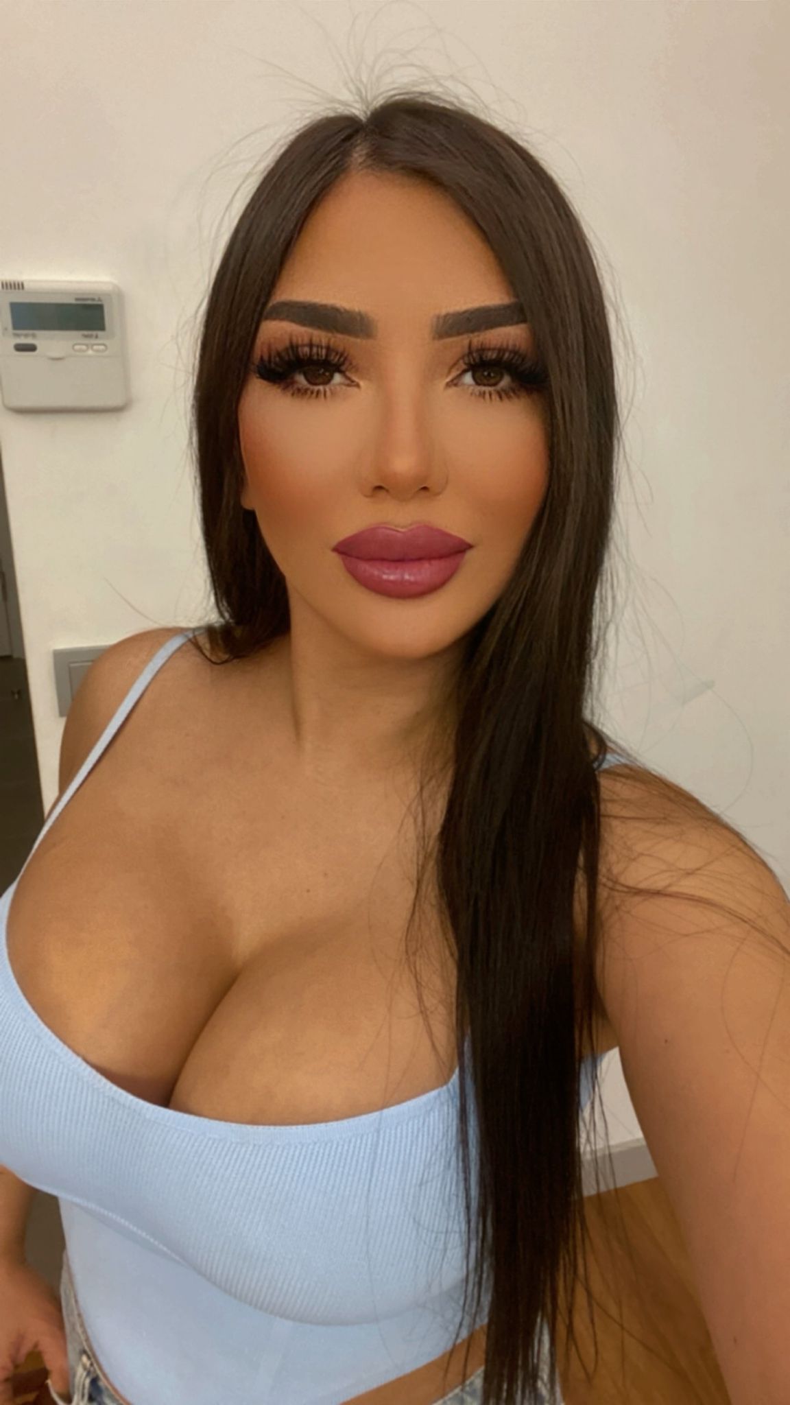 SophiaLovely00 Bisexual,F cup,66-70kg,Caucasion,Ladies