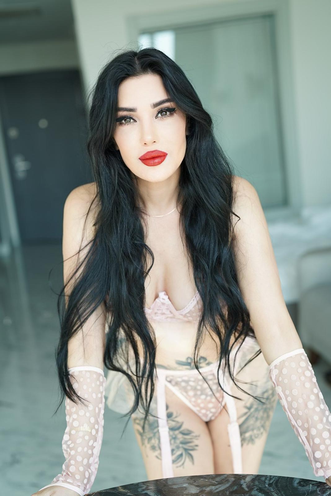 Jenny Newbabe1 Tall,German,JJ cup, 40kg,Vietnamese