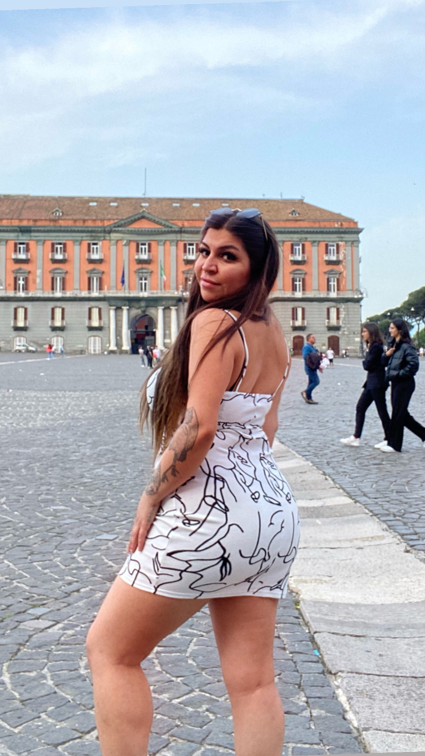Daisy00 Bisexual,Blonde,Spanish,Hazel,41-45kg