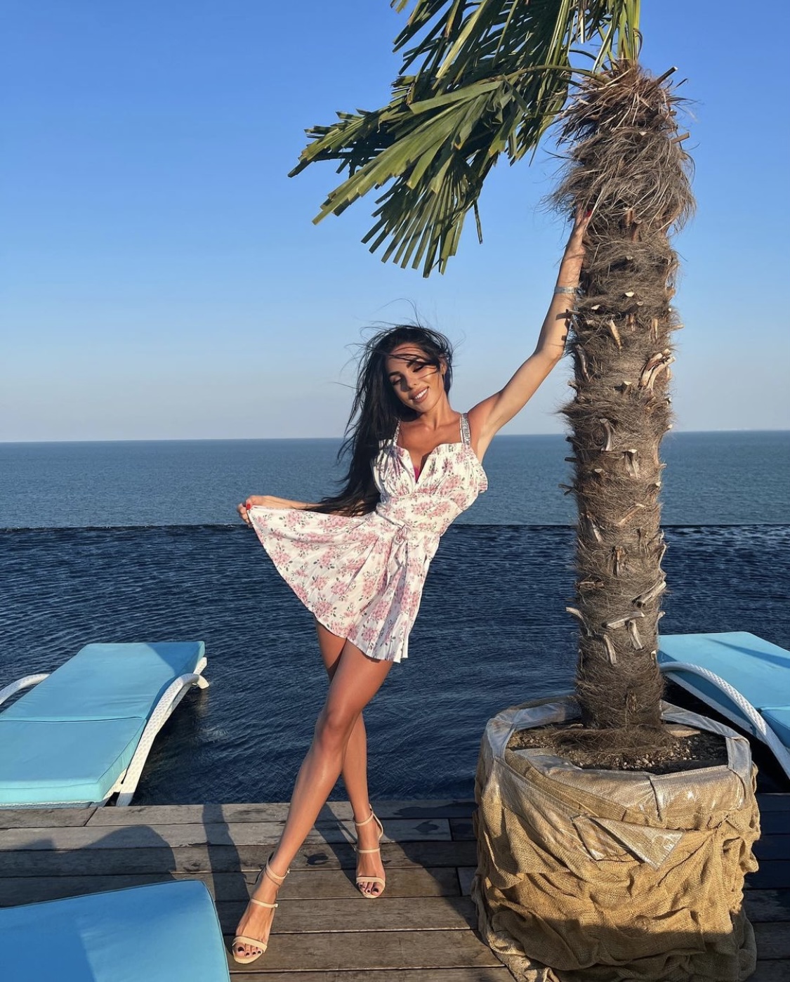 Sexy Amanda00 Female,5'3 or under(160cm),Tall,Spanish,Red