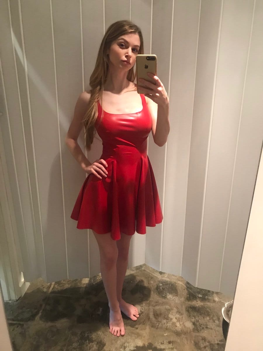 Tawanna Female,Bisexual,Tall,Red, 75kg
