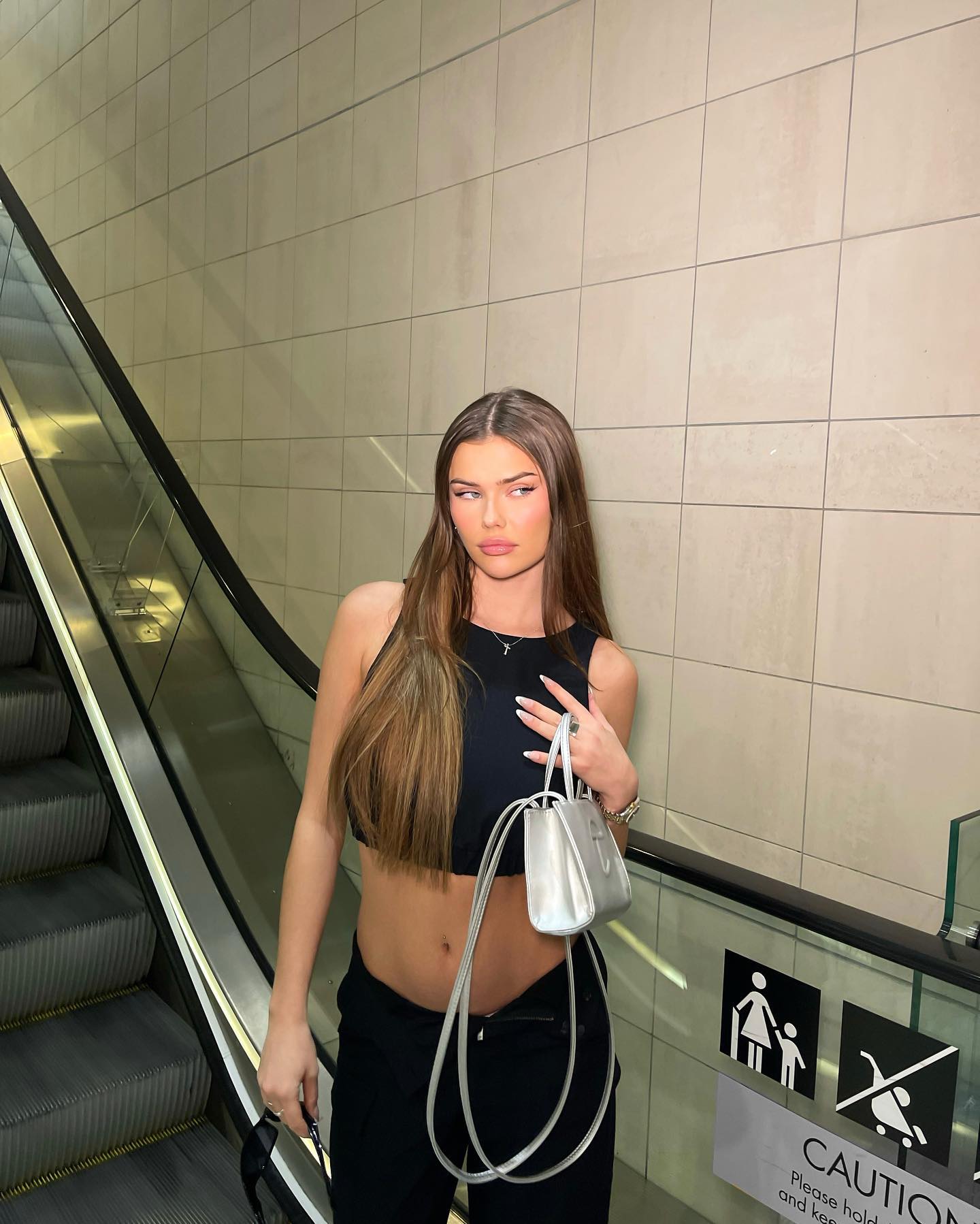 Super00Sukura24 Female,Tall,Blonde,Thai,Groups/Paties