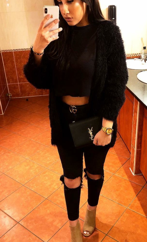Sheryl sexy 5'3 or under(160cm),Bisexual,Tall,HH cup,Transsexuals