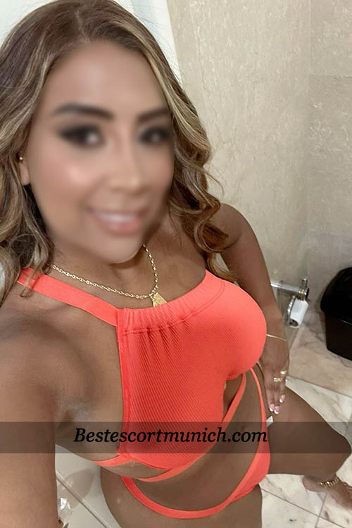 Jenny Newbabe01 5'3 or under(160cm),Bisexual,Spanish,41-45kg,Vietnamese