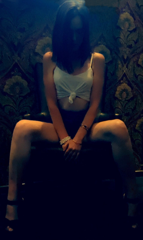 Sheryl sexy 5'3 or under(160cm),Bisexual,Tall,HH cup,Transsexuals