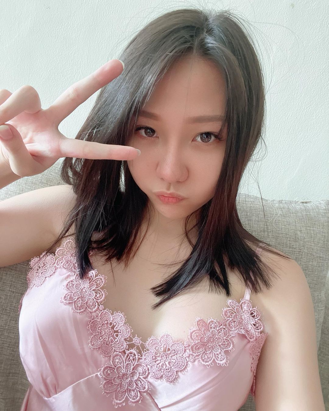 Sheryl sexy 5'3 or under(160cm),Bisexual,Tall,HH cup,Transsexuals